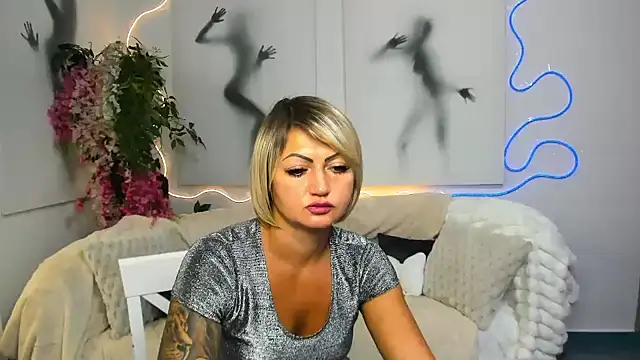 Ellen Cooper online show from July 28, 3:21 pm