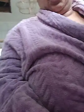 BBW123MILF online show from July 28, 3:08 pm