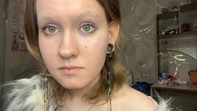 JosephineBulmer online show from July 24, 7:22 pm