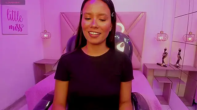 Ivonne Latina online show from July 29, 8:53 pm
