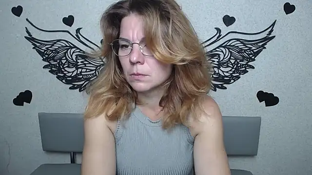 ZheniaNikrasova online show from July 29, 5:07 am