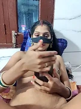 V Hot Sonam online show from July 28, 6:20 pm