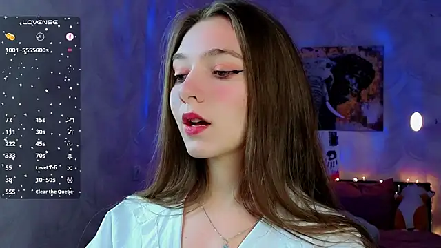 Aura Lune  online show from July 27, 5:10 pm
