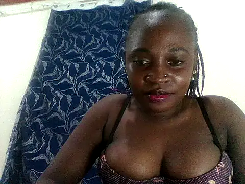 Sweetprettygl online show from August 4, 6:36 pm