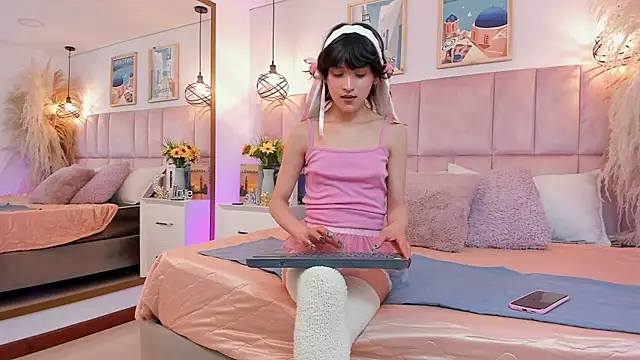 Nahomi Osaki online show from July 26, 12:57 pm