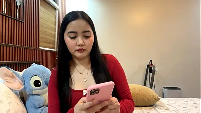 DainaSpector online show from July 27, 4:26 pm