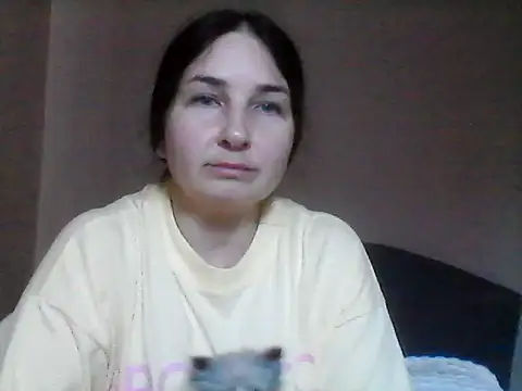 Kirahugme online show from August 5, 2:01 pm