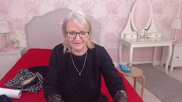 LadyAlana online show from May 16, 10:09 pm