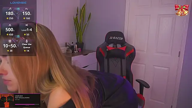 DanikaDillan online show from December 16, 1:33 am