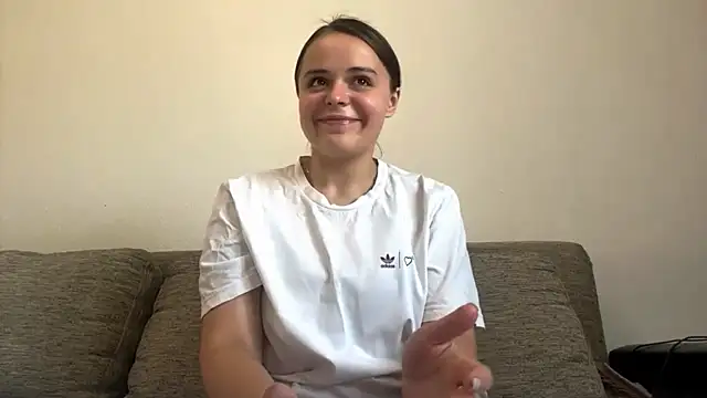 LorileeKaliszewski online show from August 3, 7:45 am