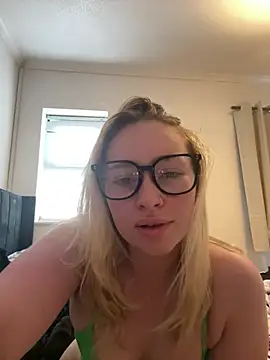 Larnsweet x online show from August 4, 5:41 pm