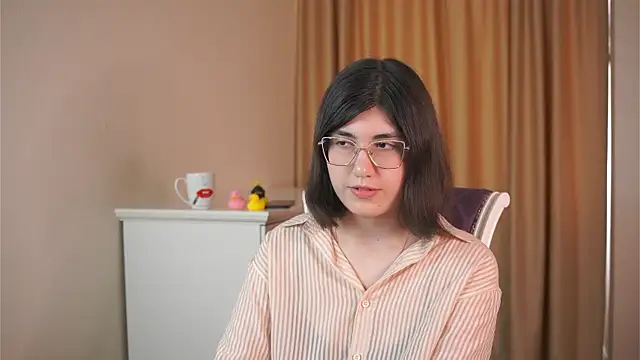 NeryBurkey online show from August 7, 7:59 am