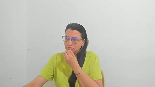 Snapshot of MARILYN_GARCIA chatting on September 30, 2:12 pm MARILYN GARCIA online show from September 30, 2:12 pm