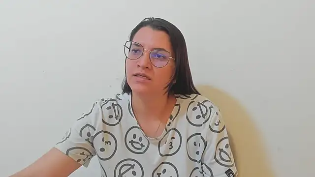 Snapshot of MARILYN_GARCIA chatting on October 6, 3:18 pm MARILYN GARCIA online show from October 6, 3:18 pm