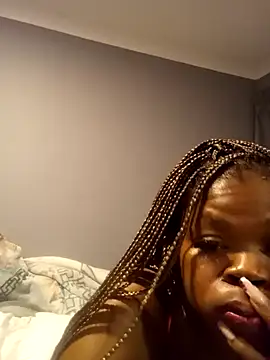 Creamy Huge Booty online show from August 6, 10:39 pm