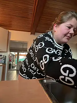 BootyLola online show from February 3, 7:35 am