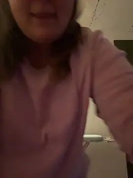 Snapshot of BootyLola chatting on October 23, 3:07 pm BootyLola online show from October 23, 3:07 pm