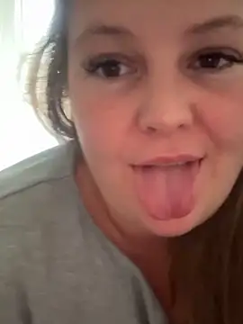 Snapshot of BootyLola chatting on October 3, 3:17 pm BootyLola online show from October 3, 3:17 pm