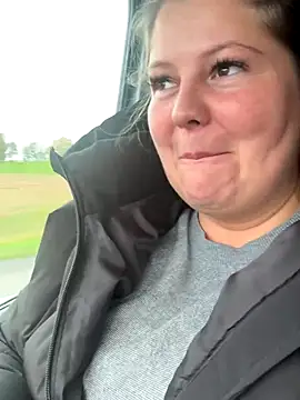 Snapshot of BootyLola chatting on October 29, 9:35 am BootyLola online show from October 29, 9:35 am