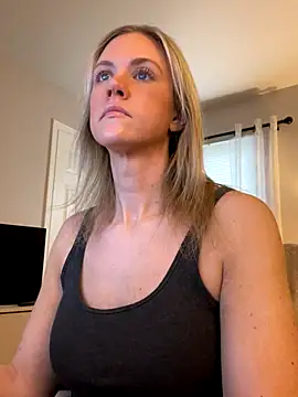 Kay Cakes online show from November 21, 1:57 pm