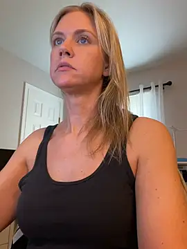 Kay Cakes online show from July 24, 6:28 pm