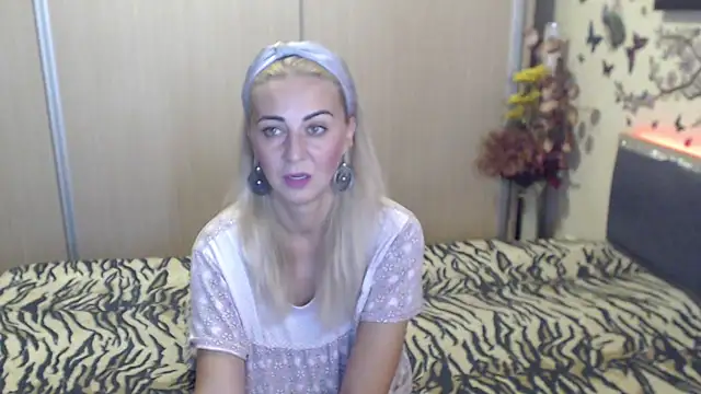 MirabelaSweet online show from July 14, 7:57 am