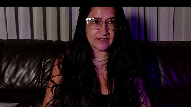 DeesseLuxure online show from July 28, 5:38 am
