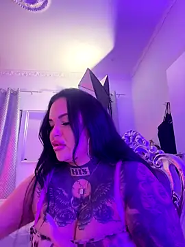 Snapshot of _MelinaCurves_ chatting on September 19, 7:02 pm  MelinaCurves  online show from September 19, 7:02 pm