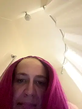 SugarTits199869 online show from November 3, 11:25 am