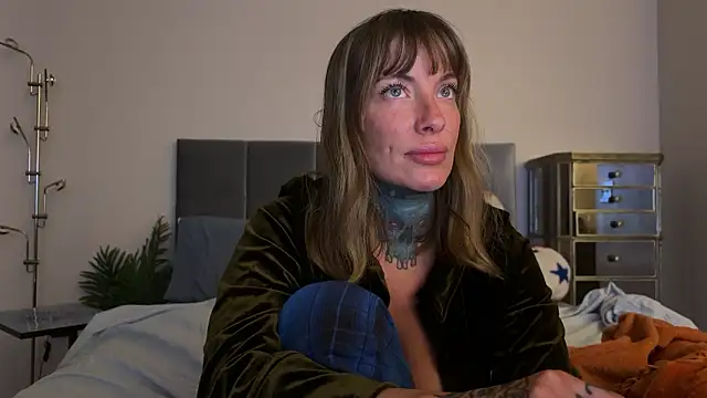 airgeadx online show from February 9, 1:41 am