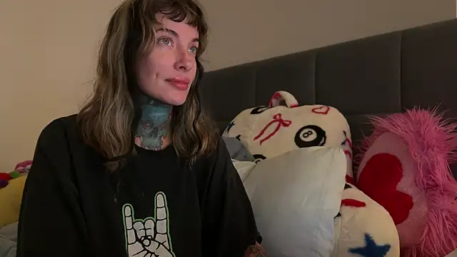 airgeadx online show from April 6, 12:21 am