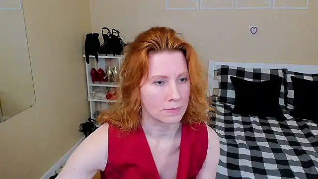 FoxySophia online show from February 5, 4:54 pm