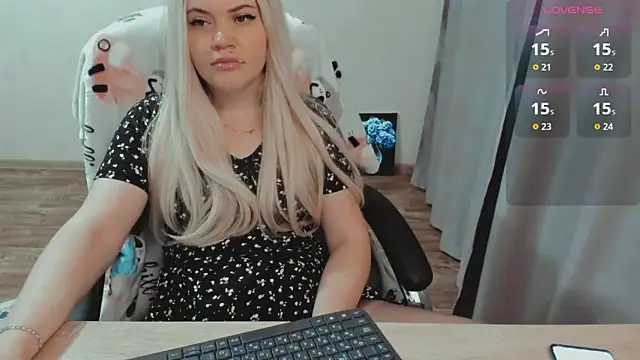 AllAboutLoveXx online show from November 24, 6:37 am