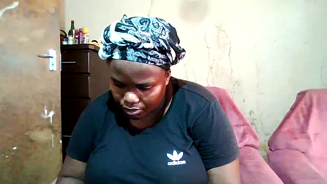 sexybigboobz online show from November 23, 12:18 pm