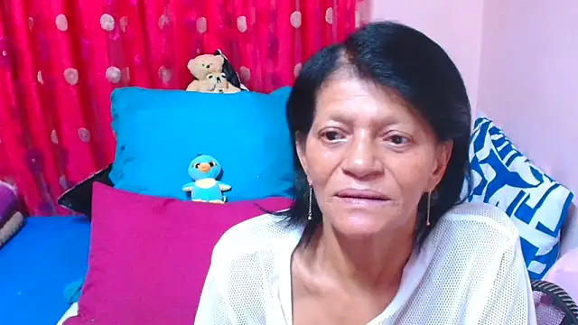 SLUTTYROXY online show from April 18, 7:58 pm