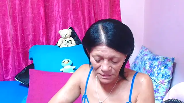 SLUTTYROXY online show from February 7, 6:12 pm