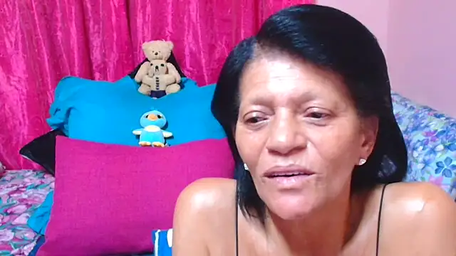 SLUTTYROXY online show from January 7, 6:11 pm