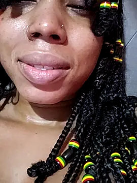 Snapshot of HONEYSWEETS_LIVE chatting on October 19, 9:39 pm HONEYSWEETS LIVE online show from October 19, 9:39 pm