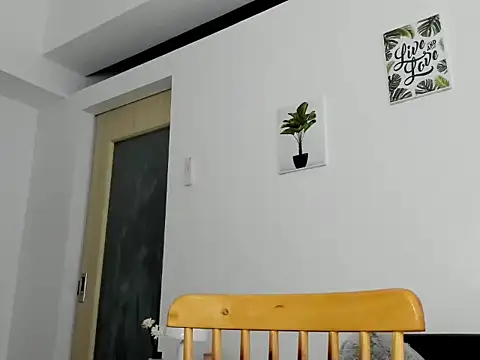 hottycrishina online show from October 6, 8:31 am