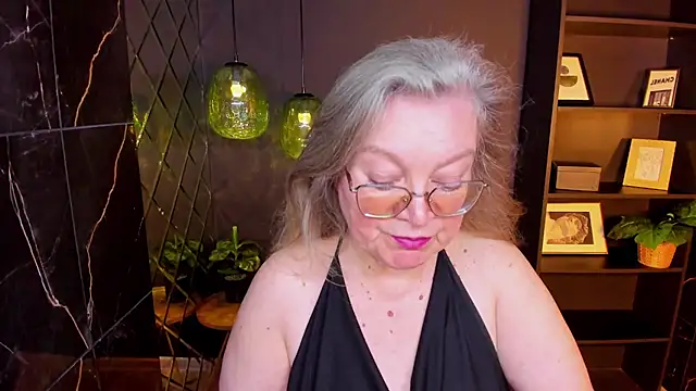 NataliMellow online show from May 31, 1:50 pm
