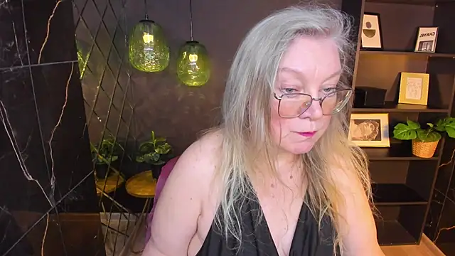 NataliMellow online show from May 3, 1:47 pm