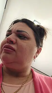 littleRikka online show from April 12, 7:55 am