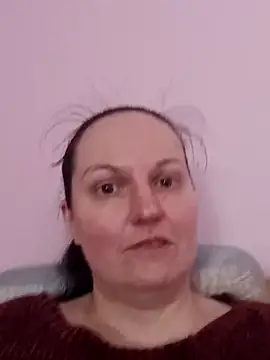 BustyLadyAlma online show from April 12, 7:55 am