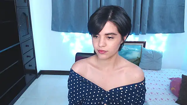 mia collins x online show from April 17, 2:35 am