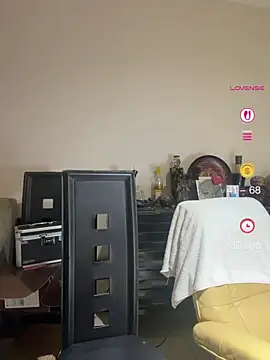 PichyPrettyPussy online show from May 9, 2:19 pm