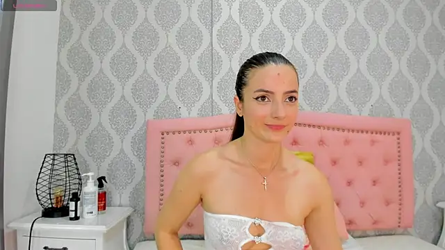 Princsgirl  online show from July 6, 7:27 pm