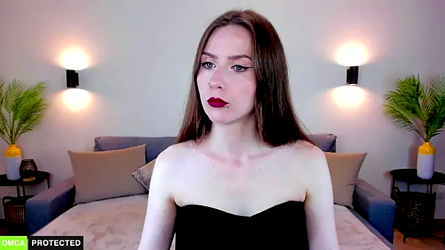 TheWoman   online show from June 29, 10:59 am