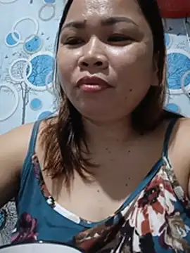 XXLorie 02 online show from July 11, 8:20 pm