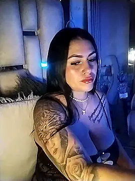 chelaqueen  online show from May 12, 2:20 am