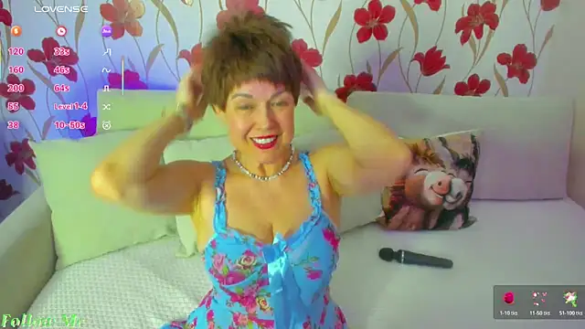 JennAlison online show from April 11, 2:32 pm